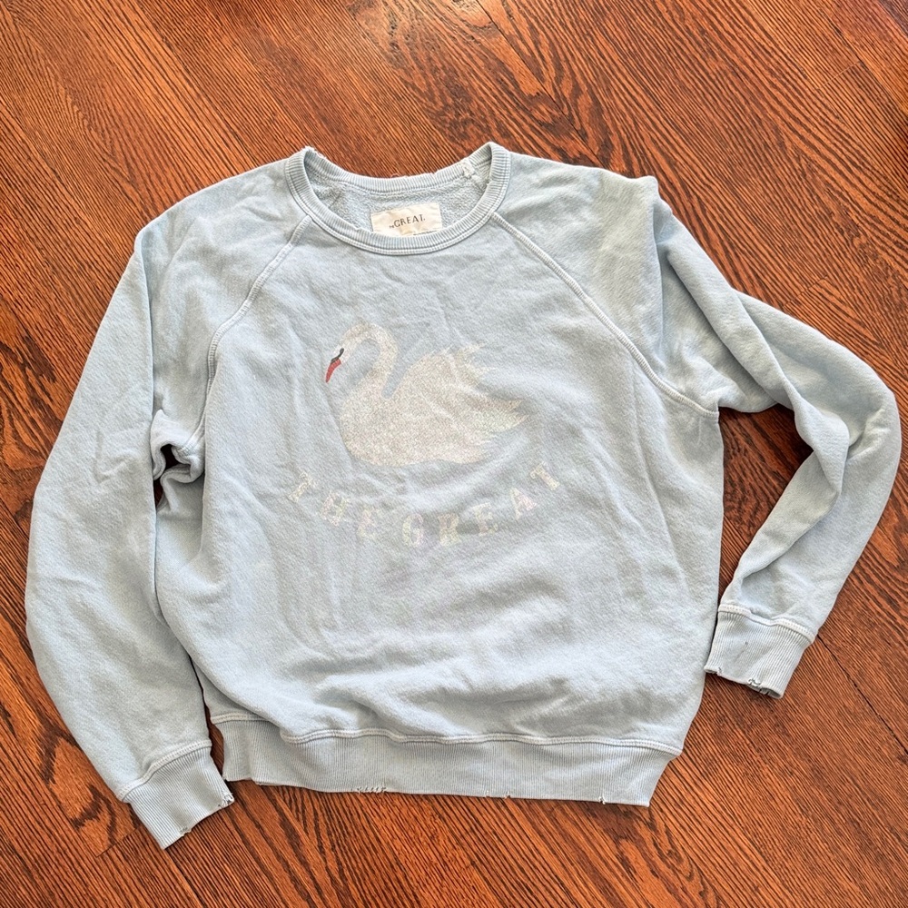 THE GREAT. College Sweatshirt Swan Pale Blue